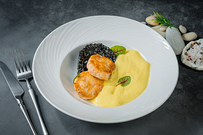 Salmon-shrimp mini patties